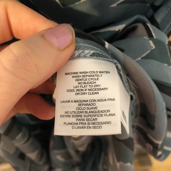 NINE WEST Blue & Silver Sleeveless Blouse - Picture 7 of 7